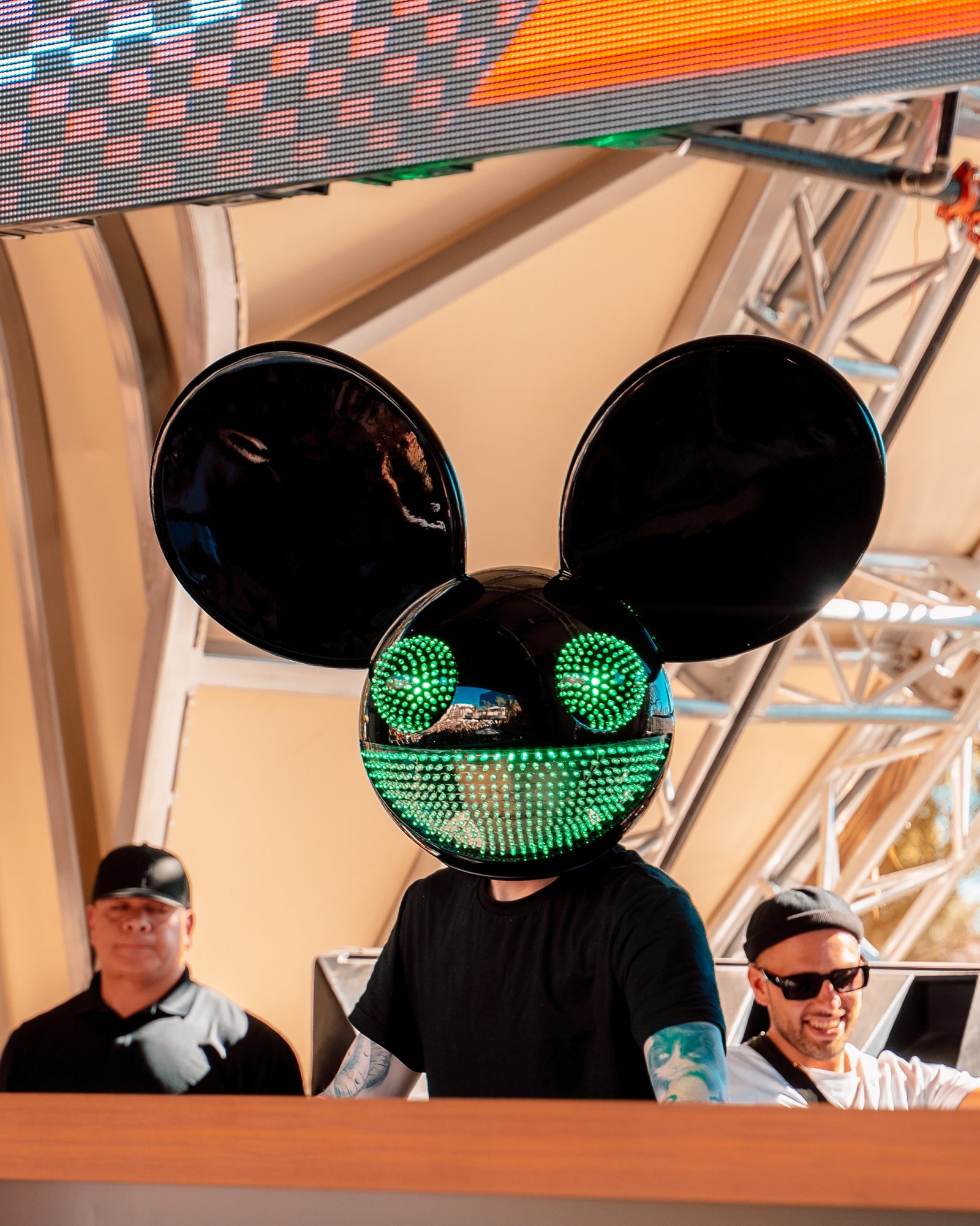 deadmau5 on the decks at Élia Beach Club opening, Virgin Hotels Las Vegas, 2021.